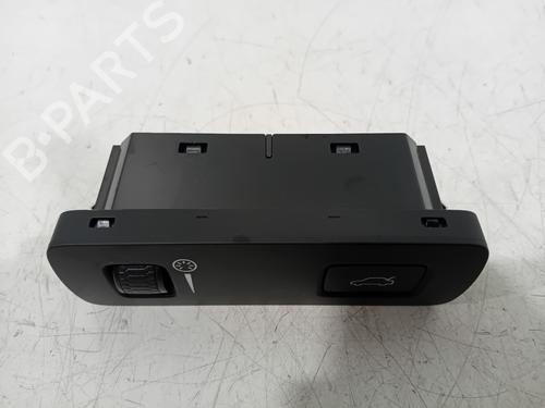 Switch POLESTAR POLESTAR 2 (534) EV | BP23061941I30 - Image 2