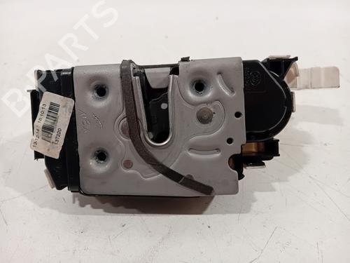 Cerradura puerta delantera izquierda MERCEDES-BENZ B-CLASS Sports Tourer (W246, W242) B 200 (246.243) (156 hp) 28369106