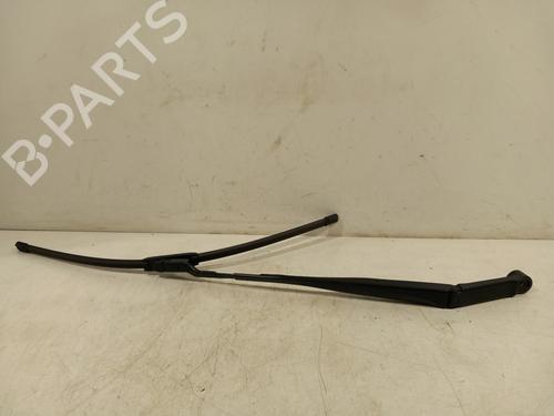Used Front windshield wiper arm Front windshield wiper arm 38232708 38232708