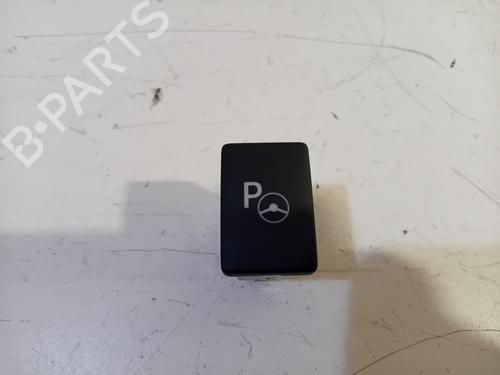 switch-toyota-c-hr-_x1_-2016-28587753 main image