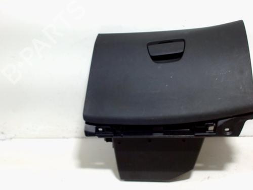 Used Glove box Glove box 8688209 8688209