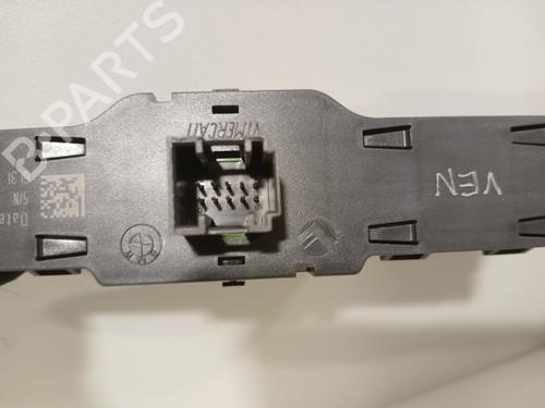 Switch BMW 2 Active Tourer (F45) 225 xe Plug-in-Hybrid | BP39469839I30 - Image 4