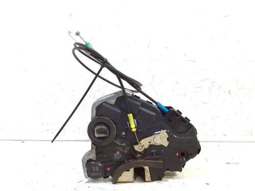 Front left lock TOYOTA AVENSIS Saloon (_T25_) 1.8 VVT-i (ZZT251_, ZZT251R) | BP13201512C98 