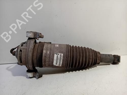 Used Right rear shock absorber Right rear shock absorber 18235533 18235533