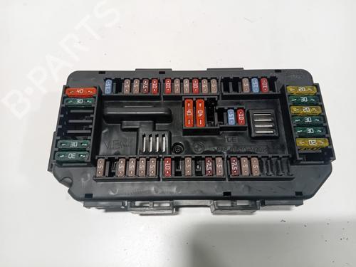 Used Fuse box Fuse box 38414803 38414803