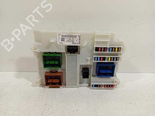 Used Fuse box Fuse box 19280371 19280371