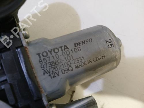 Front right window mechanism TOYOTA YARIS (_P13_) 1.0 (KSP130_, KSP130) | BP30908114C23