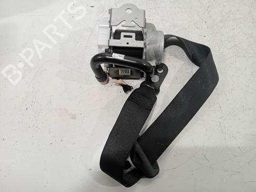 rear-right-seatbelt-mercedes-benz-a-class-w177-2018-33661349 main image