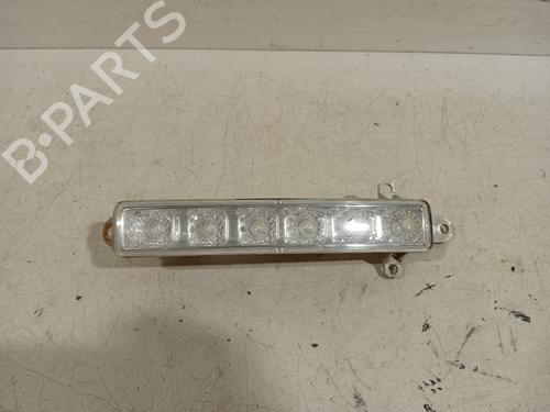 left-daytime-light-peugeot-108-10-vti-9677409380-2014-22625330 main image