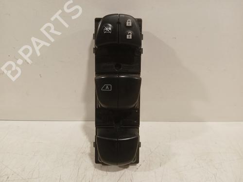 Used Switch Switch NISSAN X-TRAIL III (T32_, T32R, T32RR) 1.6 dCi ALL MODE 4x4-i (NT32) (130 hp) 40598959 40598959