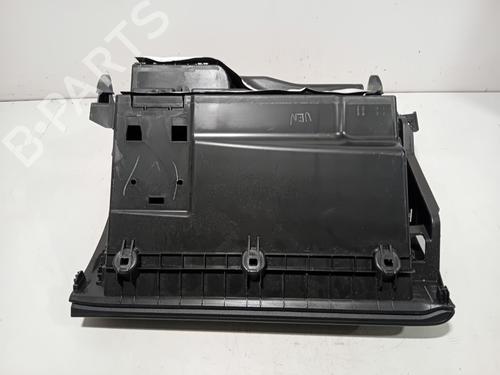 Used Glove box Glove box 39586750 39586750