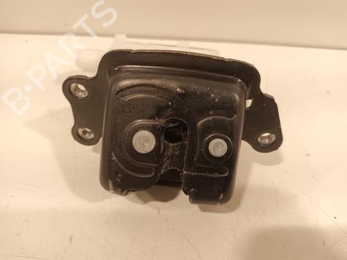 Used Tailgate lock TOYOTA COROLLA Estate (_E21_) 1.8 Hybrid (ZWE211W) (122 hp) 18061409