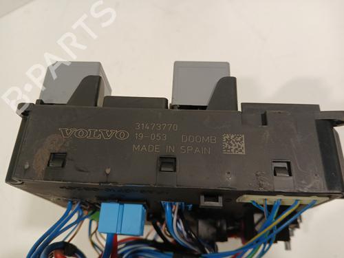 Fuse box VOLVO S60 III (224) T5 | BP29918541E1 - Image 2