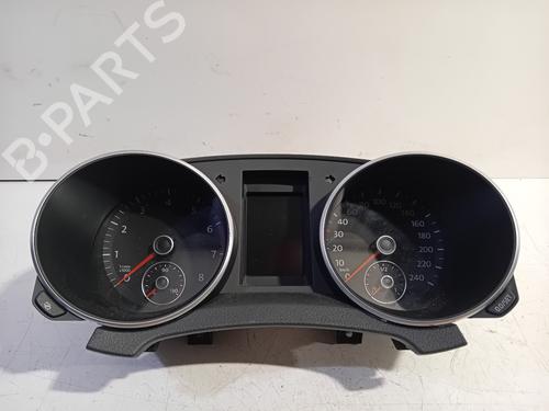 Used Instrument cluster VW GOLF VI (5K1) 1.4 TSI (122 hp) 18145358