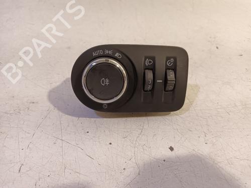 Used Headlight switch OPEL ASTRA K Sports Tourer (B16) 1.6 CDTi (35) (110 hp) 15802327