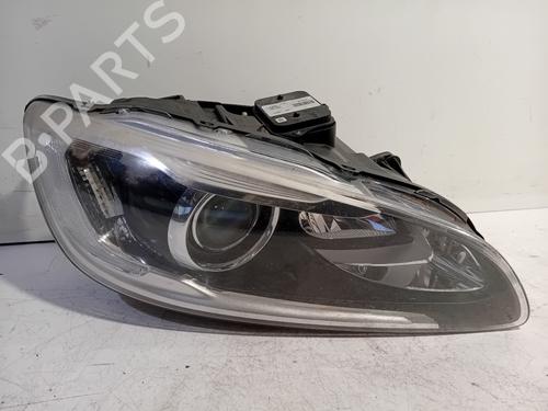 Used Right headlight VOLVO V60 I (155) D6 Hybrid AWD (280 hp) 25133434
