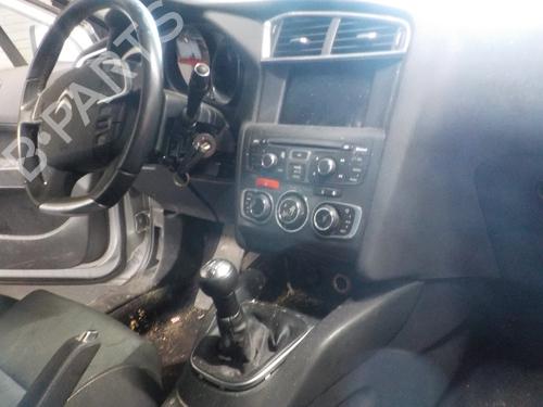 Left front brake caliper CITROËN C4 II (NC_) 1.6 HDi 90 | BP15089090M105 - Image 10