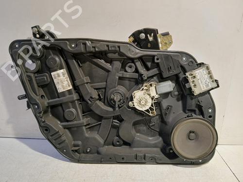 Rudehejsemekanisme ventre foran Rudehejsemekanisme ventre foran MERCEDES-BENZ CLA (C118) CLA 200 (118.387) (163 hp) 34103999 34103999