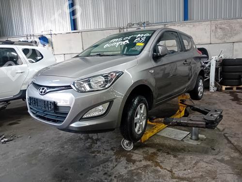 Brugte HYUNDAI i20 I (PB, PBT) 1.2 (86 hp) 4223010