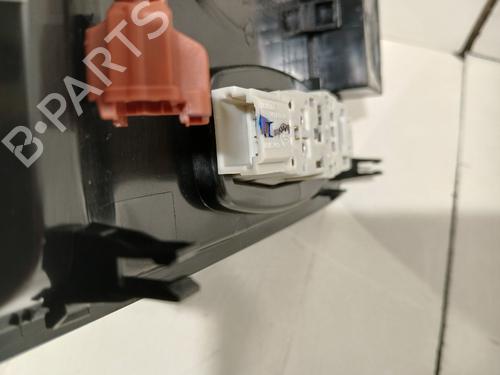 Interior roof light RENAULT CAPTUR II (HF_) TCe 90 (HFM6) | BP36884692I8  - Image 5