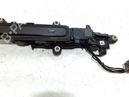 Used Rear right exterior door handle LAND ROVER RANGE ROVER VELAR (L560) 3.0 D300 SDV6 4x4 (300 hp) 11998405