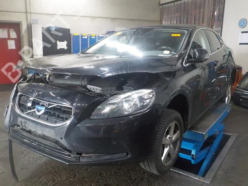 VOLVO V40 Hatchback (525) D4 (190 hp) 1430042