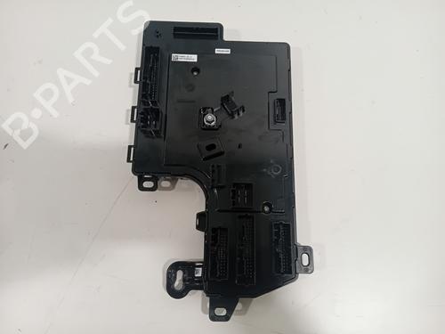 electronic-module-tesla-model-3-5yj3-2017-30408878 main image