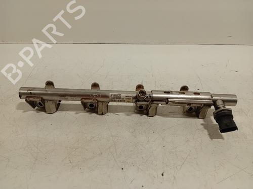 Used Injection rail Injection rail 16091125 16091125