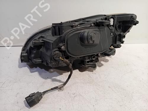 Right headlight VOLVO V60 I (155) D6 Hybrid AWD | BP25133434C29 