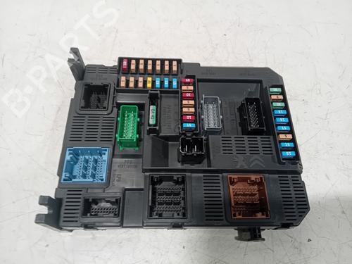 Used Fuse box Fuse box CITROËN C4 CACTUS 1.2 VTi 82 (82 hp) 33935293 33935293