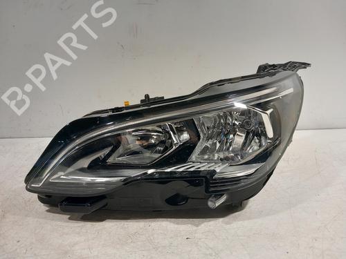 Used Left headlight Left headlight PEUGEOT 3008 II SUV (MC_, MR_, MJ_, M4_) 1.2 THP/ PureTech 130 (MRHNSM, MRHNSU, MRHNSJ, MRHNYW,... (131 hp) 34696611 34696611