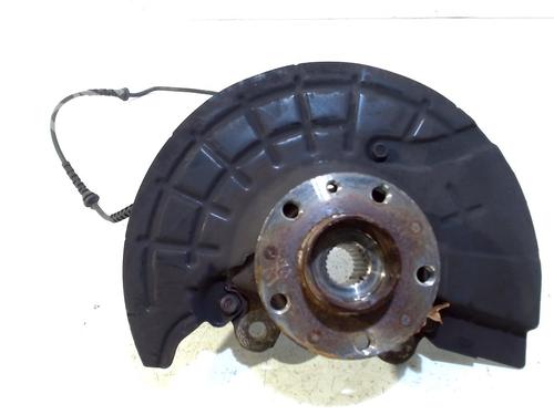 Used Left front steering knuckle FIAT 500L (351_, 352_) 1.4 (199LYF1B) (120 hp) 13202167