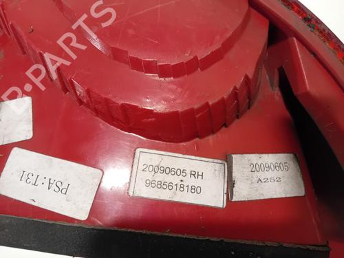 Right taillight PEUGEOT 206+ (2L_, 2M_) 1.4 i (2LKFWA, 2MKFWA) | BP24200407C35 