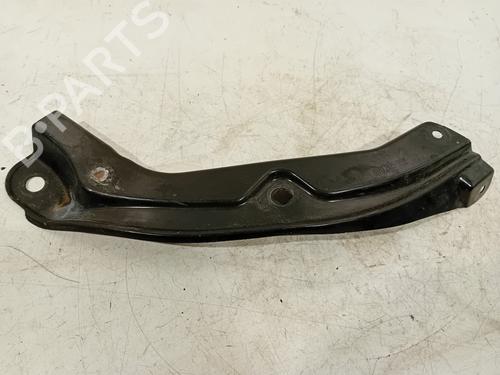 Used Right headlight support Right headlight support 15805402 15805402