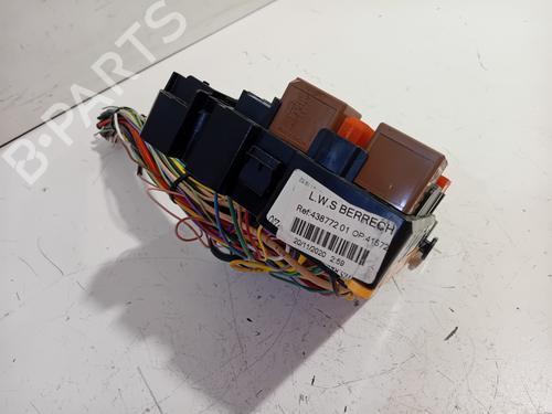 Fuse box OPEL CORSA F (P2JO) 1.2 (68) | BP27638834E1 - Image 3