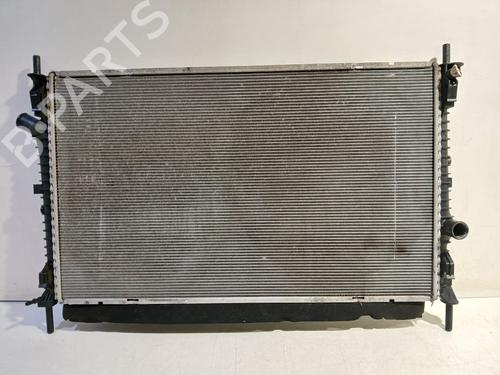 Used Water radiator Water radiator 33048057 33048057