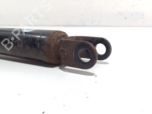 Left rear shock absorber HYUNDAI i30 Estate (GD) 1.6 GDI | BP13007905M18 