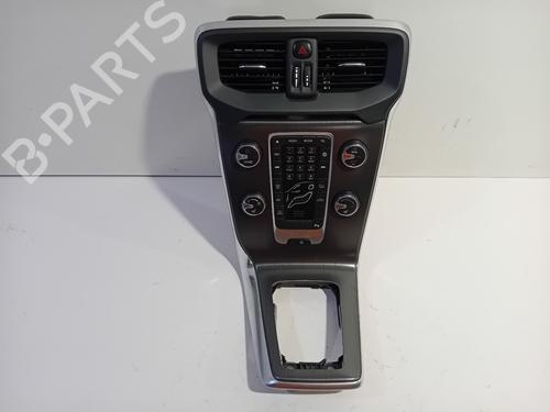 Used Climate control VOLVO V40 Hatchback (525) D2 (114 hp) 23988054
