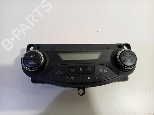 Used Climate control TOYOTA YARIS (_P13_) 1.5 Hybrid (NHP130_, NHP130) (101 hp) 26733826