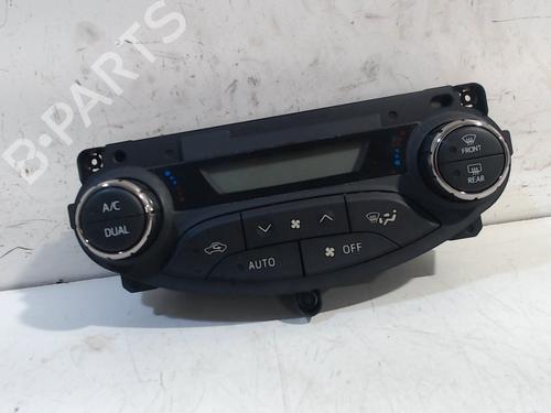 Used Climate control TOYOTA YARIS (_P13_) 1.5 Hybrid (NHP130_, NHP130) (101 hp) 11967455