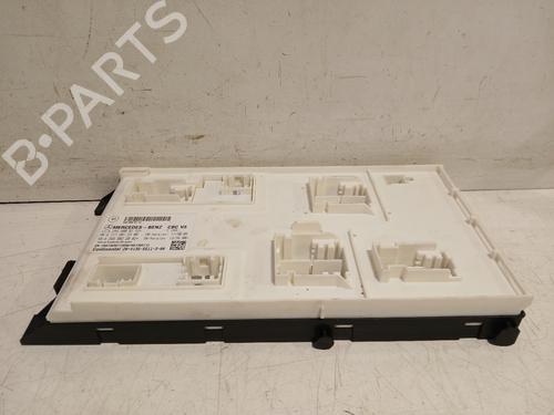 Used Control unit Control unit MERCEDES-BENZ GLA-CLASS (X156) GLA 250 4-matic (156.946) (211 hp) 32143867 32143867