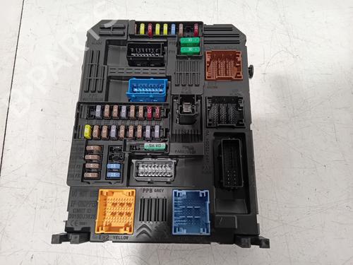 Used Fuse box PEUGEOT 208 II (UB_, UP_, UW_, UJ_) e-208 (136 hp) 19314003