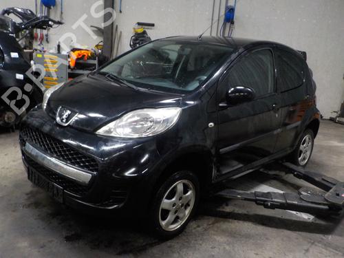 Left front door PEUGEOT 107 (PM_, PN_) 1.0 | BP20670032C2