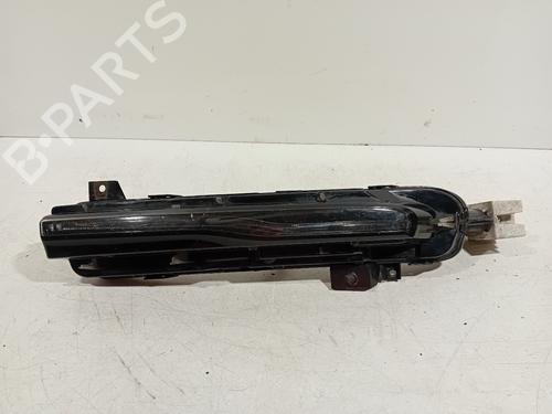 Used Right daytime light Right daytime light 20669792 20669792