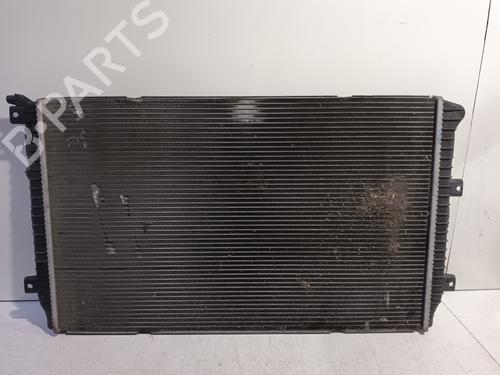 Used Water radiator Water radiator 21384046 21384046