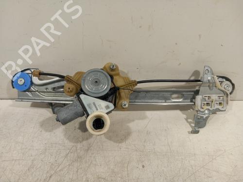 Used Rear right window mechanism Rear right window mechanism SUZUKI SWACE (AMZ_) 1.8 Hybrid (122 hp) 33629297 33629297