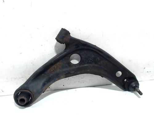 Used Right front suspension arm Right front suspension arm TOYOTA YARIS (_P9_) 1.4 D-4D (NLP90_, NLP90R) (90 hp) 7985408 7985408