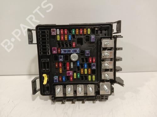 Used Fuse box Fuse box 36812031 36812031