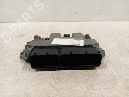 Used Engine control unit (ECU) Engine control unit (ECU) ABARTH 500 / 595 / 695 1.4 (312.AXF11, 312.AXF1A, 312.AXD1A) (160 hp) 35925022 35925022
