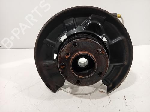 Used Right rear steering knuckle BMW 1 (F20) 116 i (136 hp) 32520954